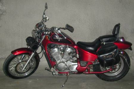 HONDA Shadow 600 CCM Rouge nacre