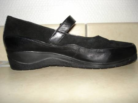 chaussures pieds larges et sensibles scholl