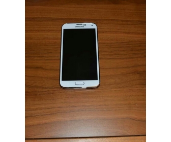 Samsung galaxy s5 blanc tout neuf avec garantie