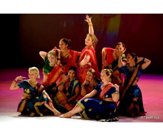 Cours de danse indienne Bollywood - Ados/Adultes  1
